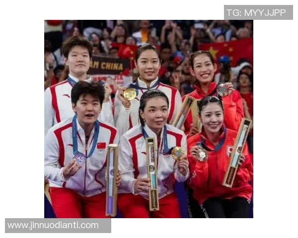 武汉羽毛球队与重庆羽毛球队赛后复盘速度对比分析与战术探讨 武汉羽毛球队与重庆羽毛球队赛后复盘速度对比分析与战术探讨