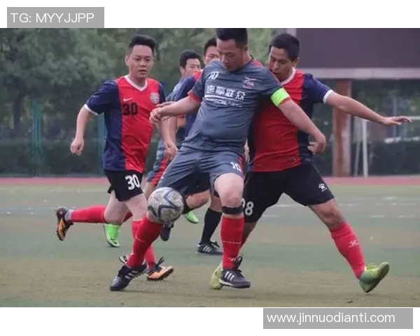 上海足球队的节奏探讨与发展现状分析及未来展望