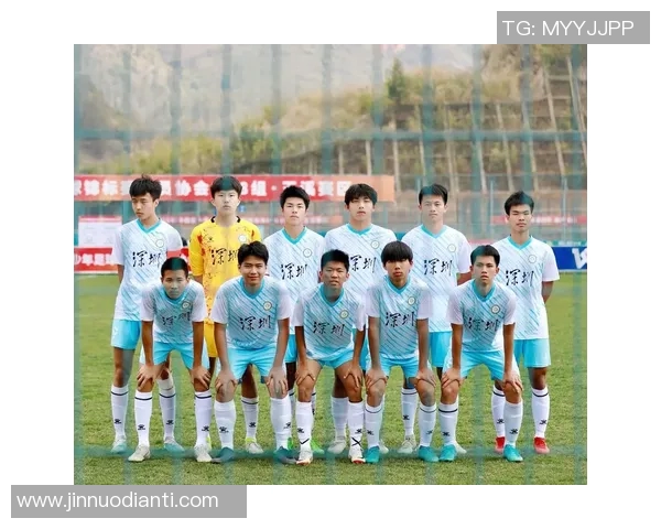 深圳足球队在城市联赛中以97分高居榜首展现强劲实力