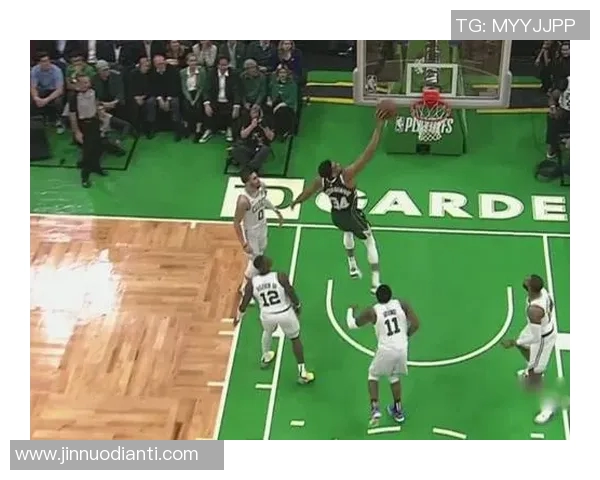 小格子足球明星的成长之路与辉煌成就揭秘